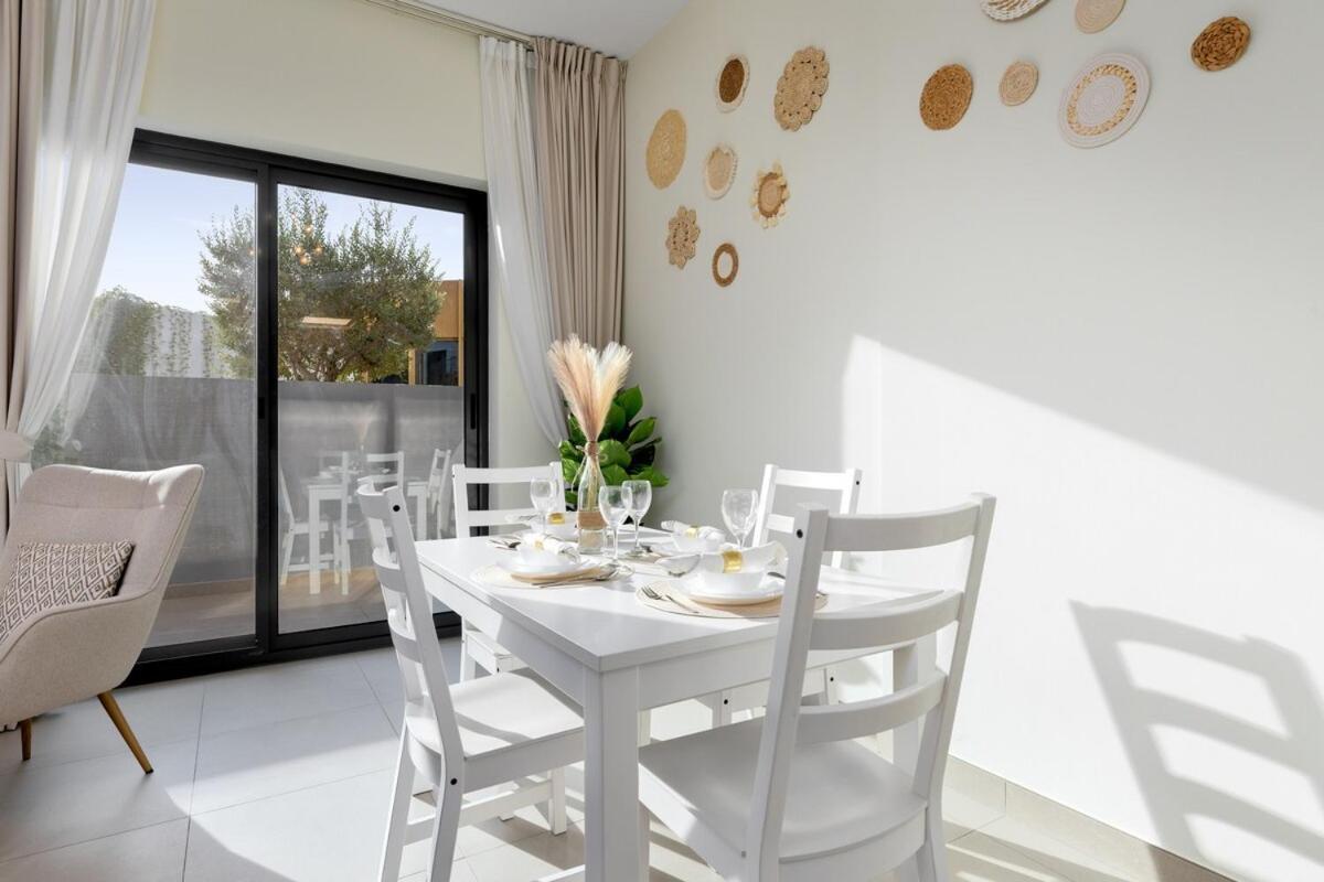 Waves - Tranquil Zen Escape 1 Br * Dubai