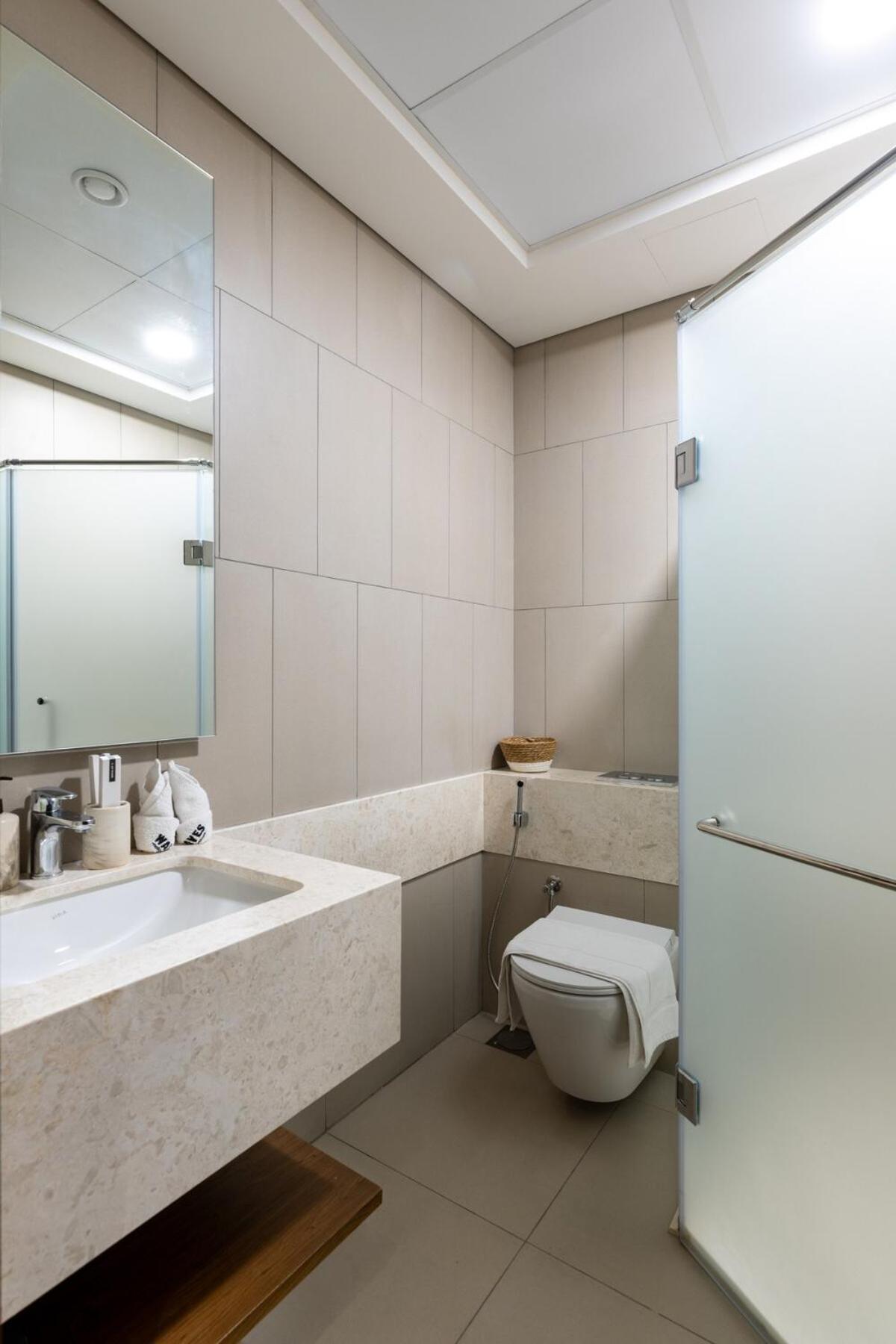 Apartment Waves - Tranquil Zen Escape 1 Br